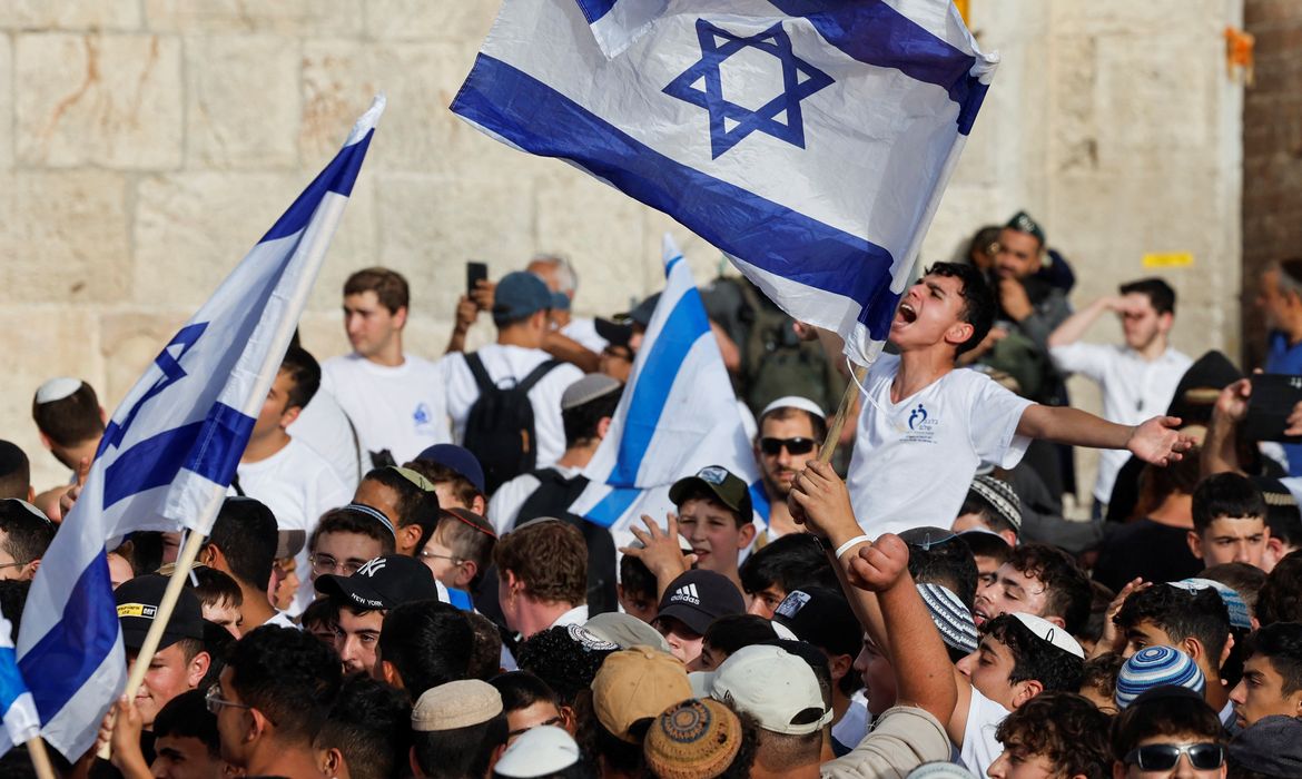 De Paula - Extrema-direita confronta palestinos em marcha anual em Jerusalém