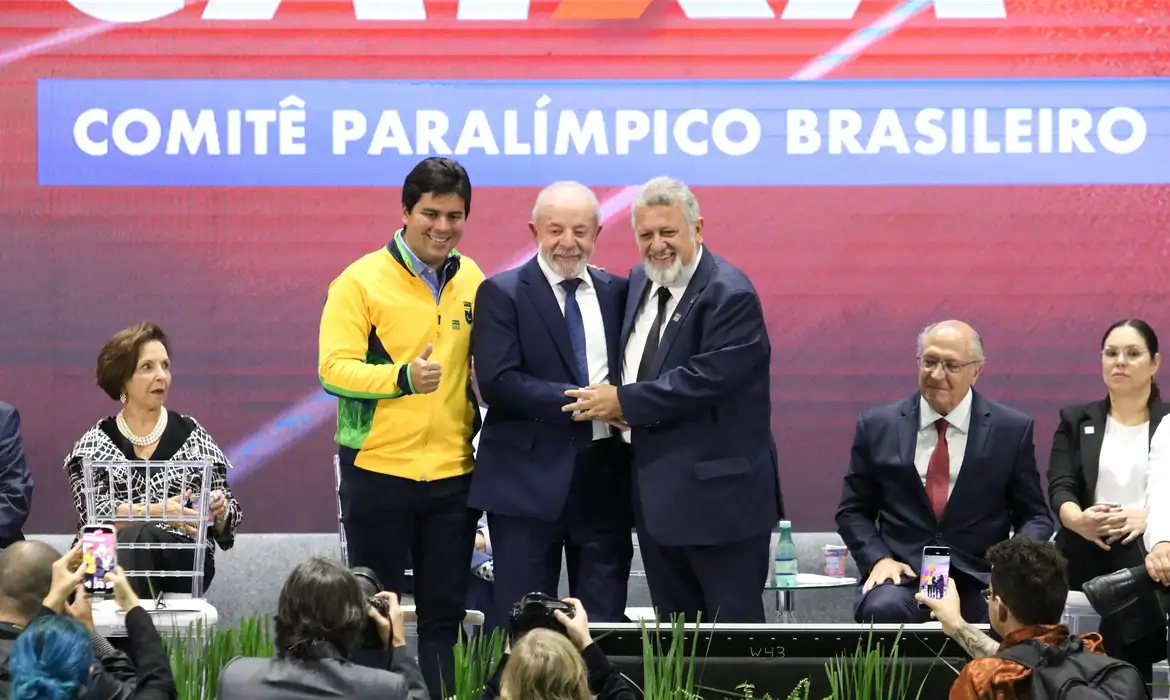 iZap Softworks - Lula pede que projeto da Universidade do Futebol englobe mais esportes