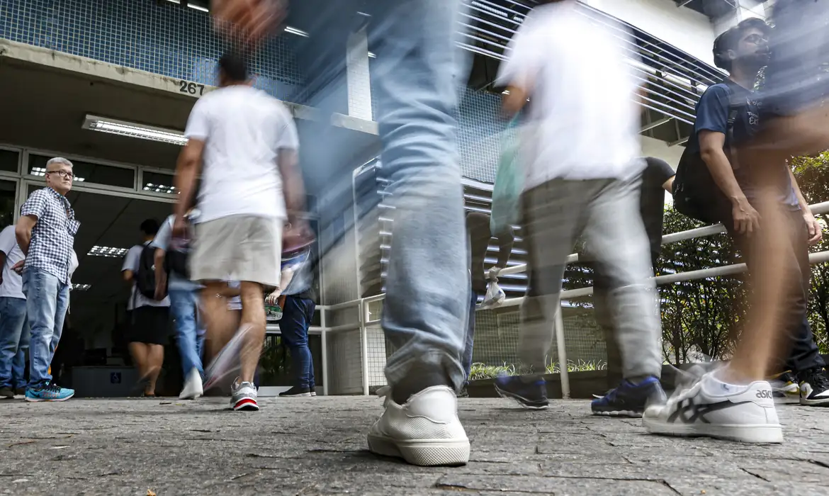 iZap Softworks - Estudantes da rede pública terão pré-inscrição automática no Enem